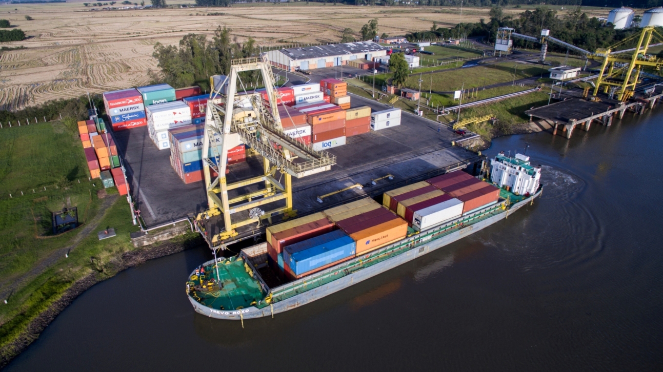 Mais sustentável, navegação interior é aposta de indústrias no Rio Grande do Sul