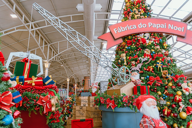 Atração gratuita – Shopping de Curitiba tem uma fábrica de brinquedos do Papai Noel