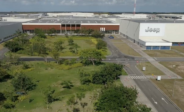 JEEP investe na iluminação de seu Polo Industrial em Pernambuco