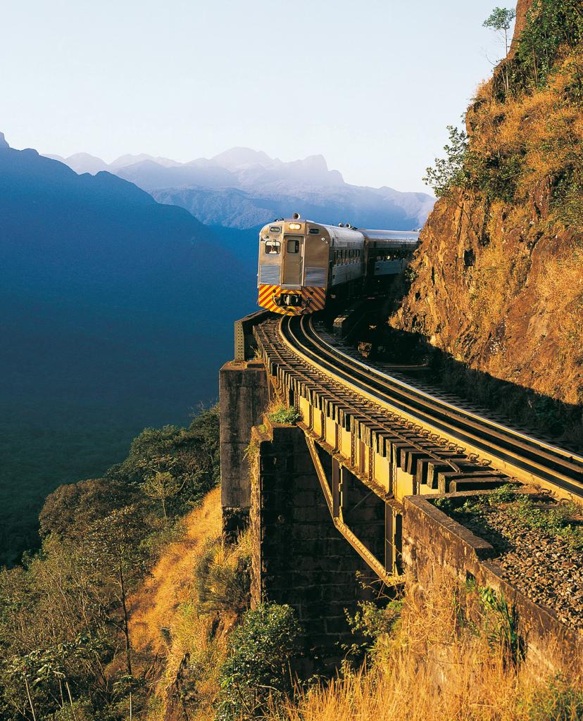 Passeio de trem de Curitiba a Morretes tem desconto especial durante as férias escolares