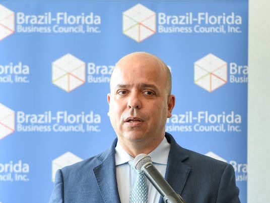 Carlos da Costa expõe oportunidades de investimentos no Brasil em evento nos EUA