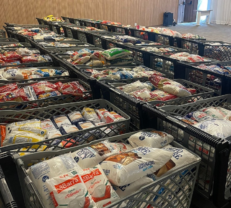 Ingresso solidário no Carnaval do Aurora Shopping rende mais de 3 toneladas de alimentos ao HCL