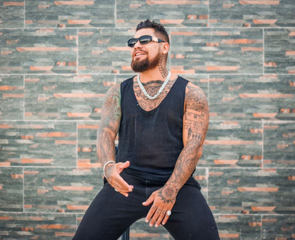 Rapper goiano Donato no Relato impacta com performance em novo clipe