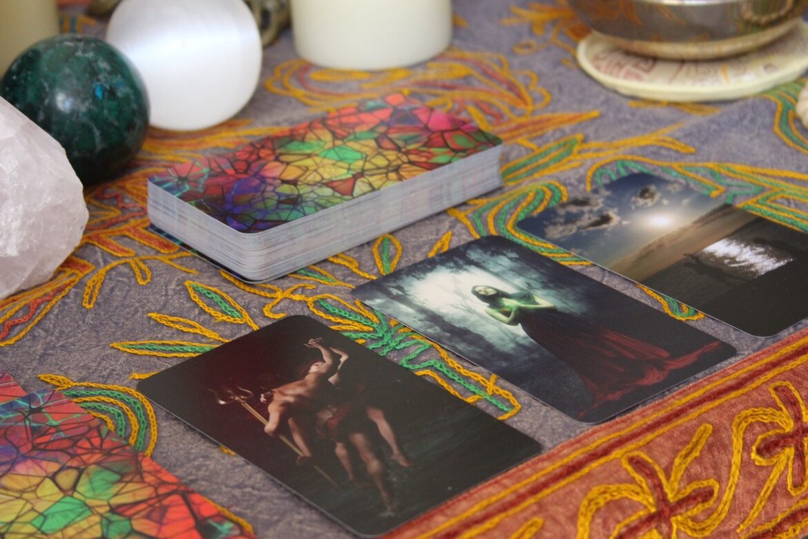 A consulta de tarot por chat é tão assertiva quanto a presencial!