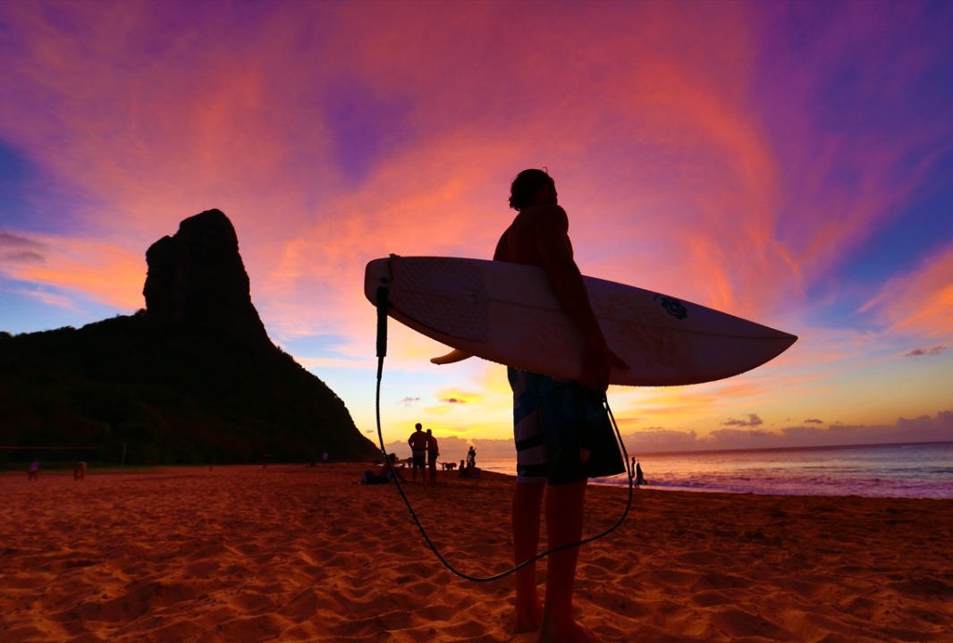 Turismo é o principal propulsor de emprego e renda em Fernando de Noronha