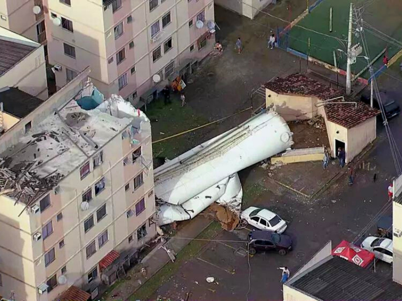 Queda de caixa d’água no RJ chama a atenção para vazamentos