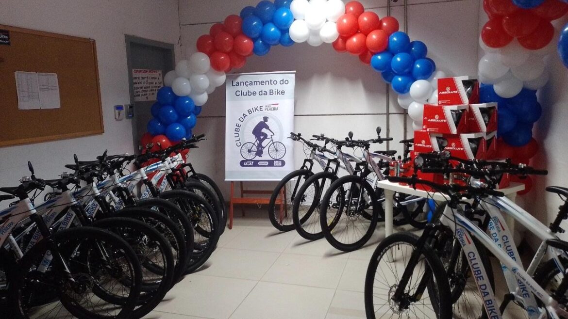 Fort Atacadista entrega 108 novas bicicletas com o projeto Clube da Bike