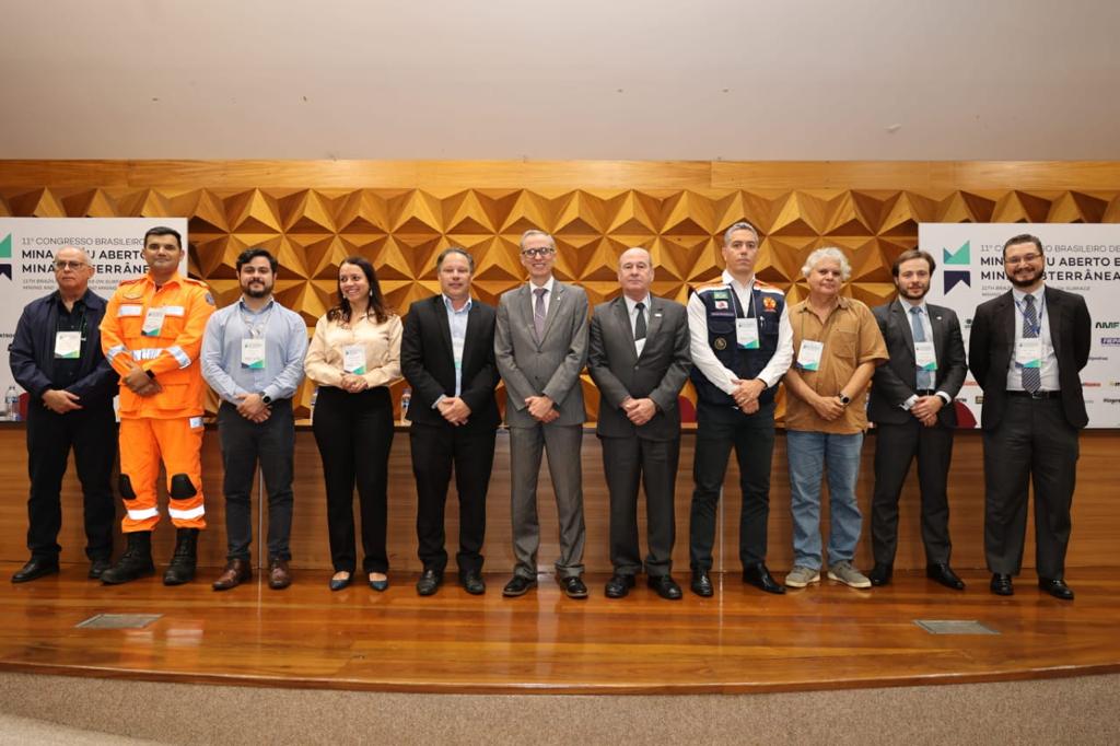 CBMINA reúne acadêmicos e pesquisadores para debater os desafios da mineração