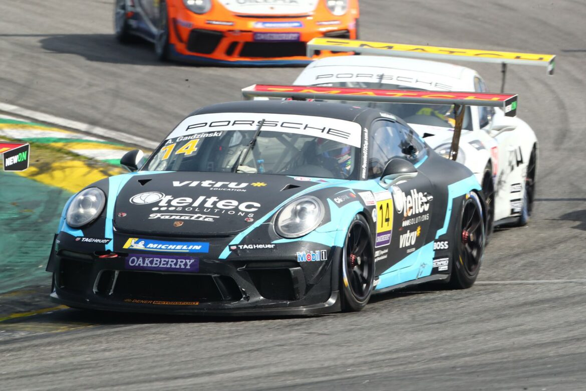 Teltec Solutions marca presença em etapa internacional da Porsche Cup Brasil em Portugal