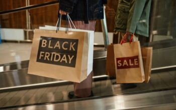 Consciência ao comprar ajuda no orçamento na Black Friday