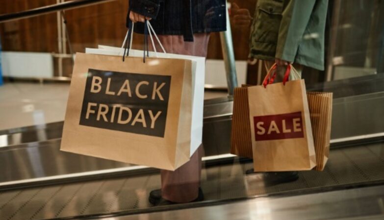 Consciência ao comprar ajuda no orçamento na Black Friday