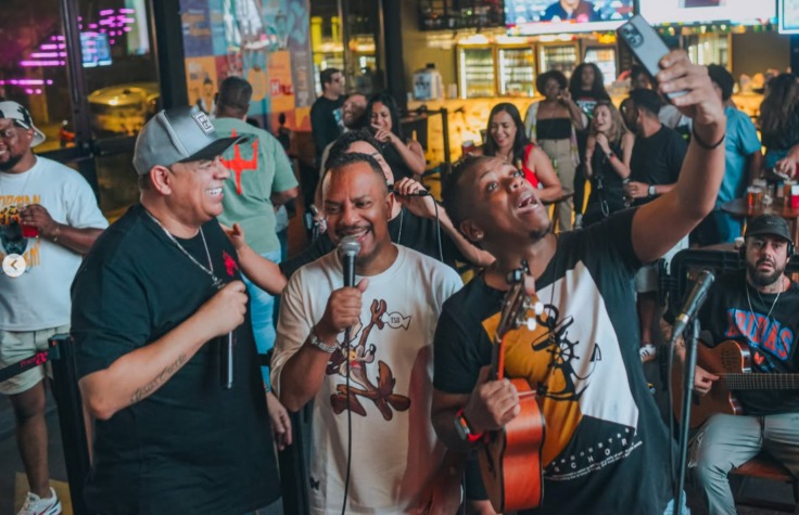 Carnaval no Praça A: samba e pagode para quem quer celebrar